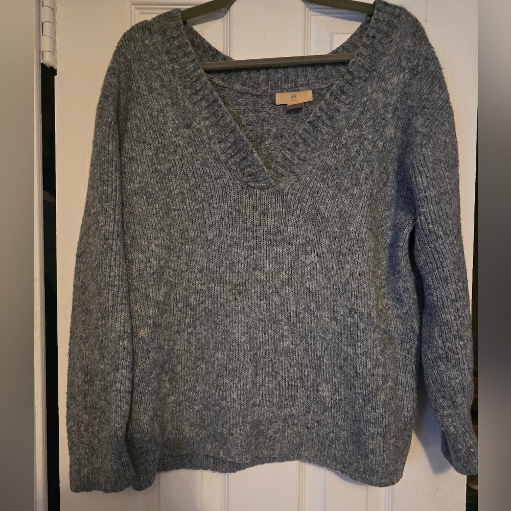 H&M Sweater size XS